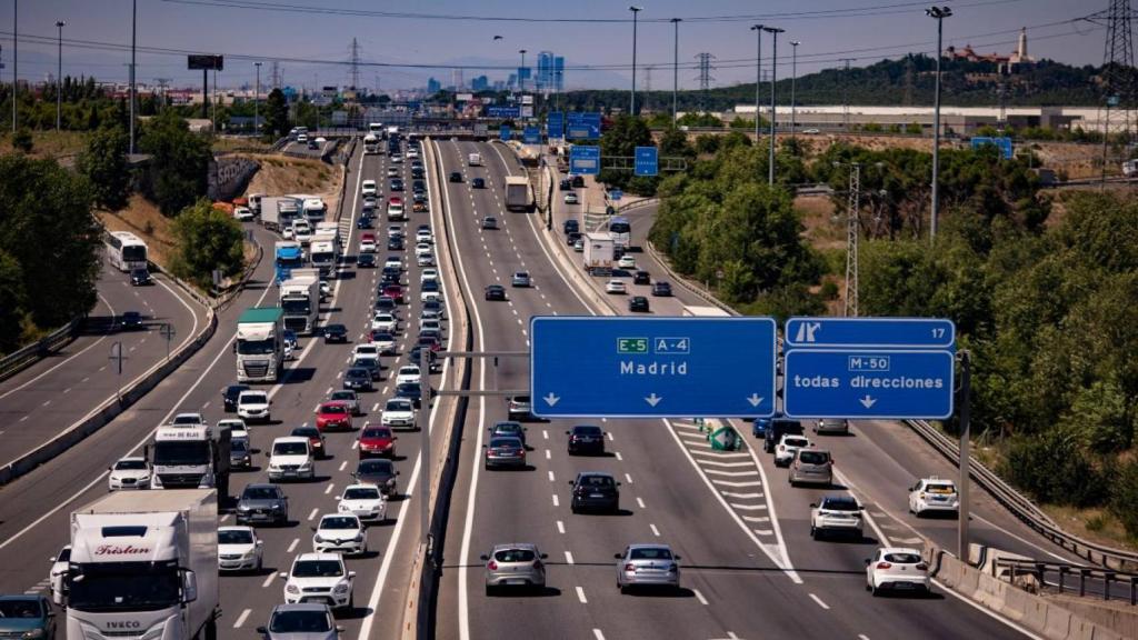 Tráfico en la A-4, antigua Autovía de Andalucía, a su paso por Pinto, en 2021.