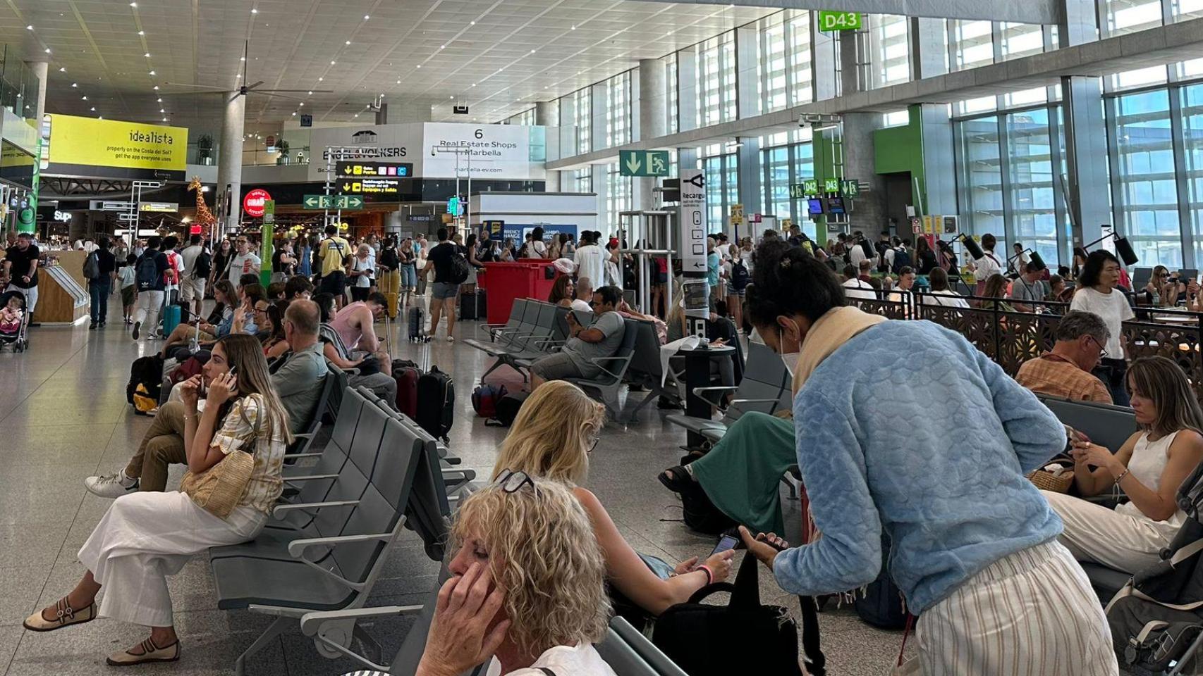 Viajeros en el Aeropuerto de Málaga.