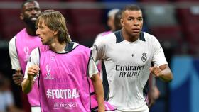 Modric y Mbappé, en el entrenamiento un día antes a la Supercopa de Europa.