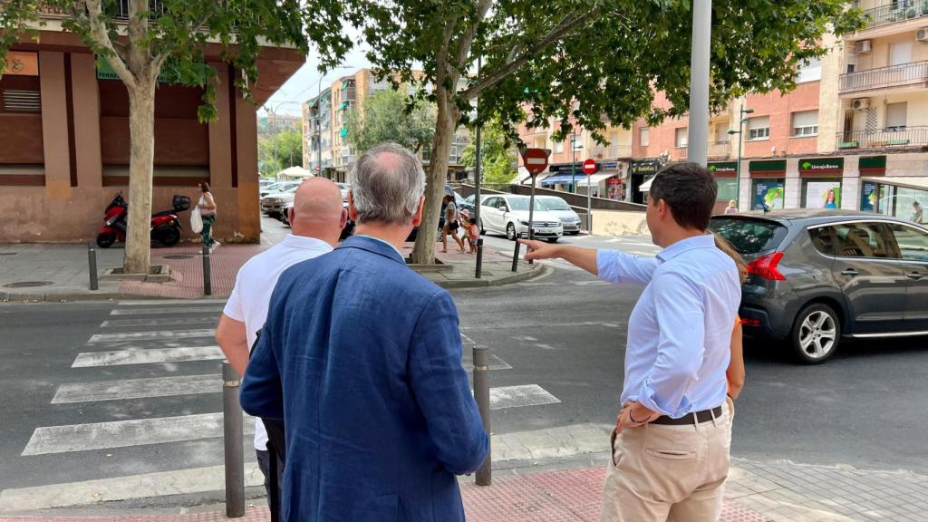 Un momento de la visita de Carlos Velázquez a Santa Teresa.