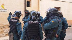 La Guardia Civil vigilando la zona donde se había escapado el detenido en Astudillo