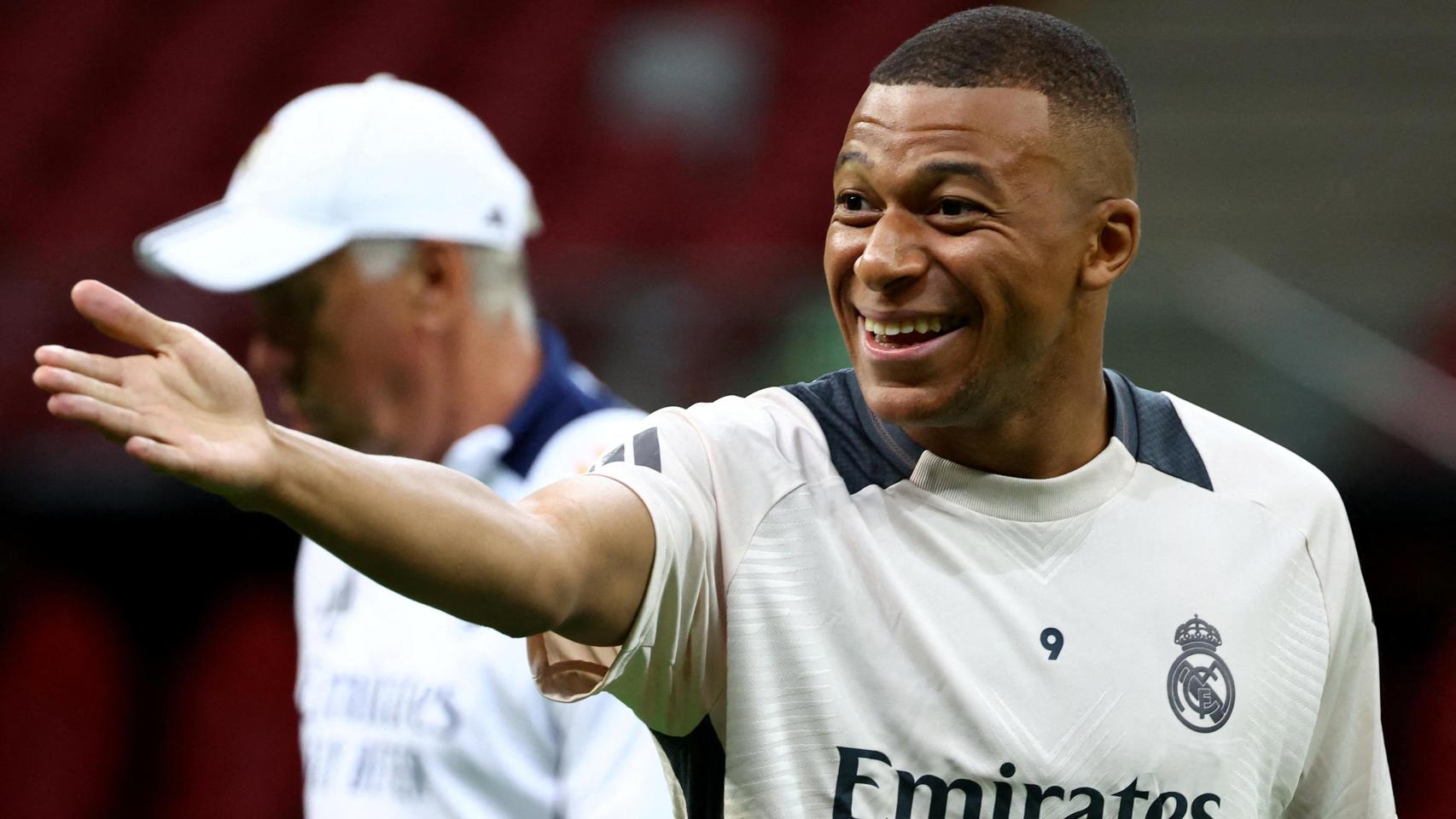 Kylian Mbappe, durante el entrenamiento previo a la final de la Supercopa de Europa.