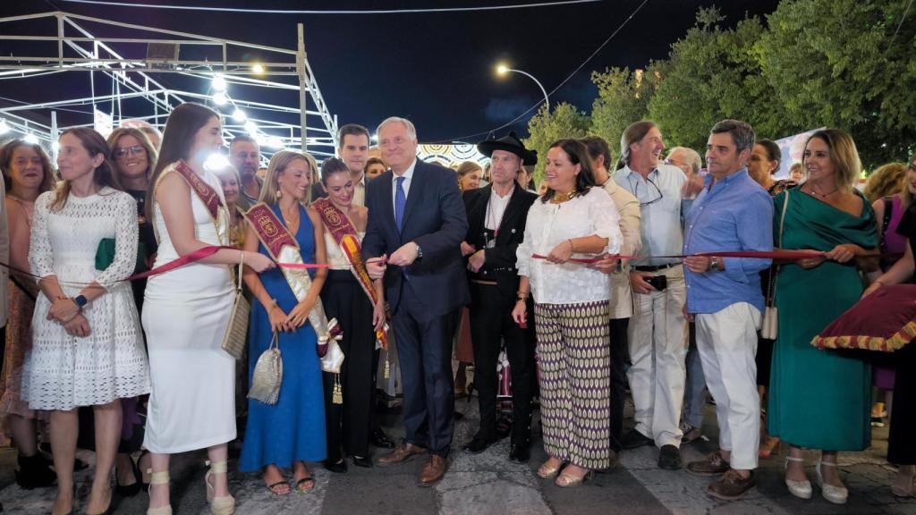 Corte de cinta en el recinto ferial de Ciudad Real.