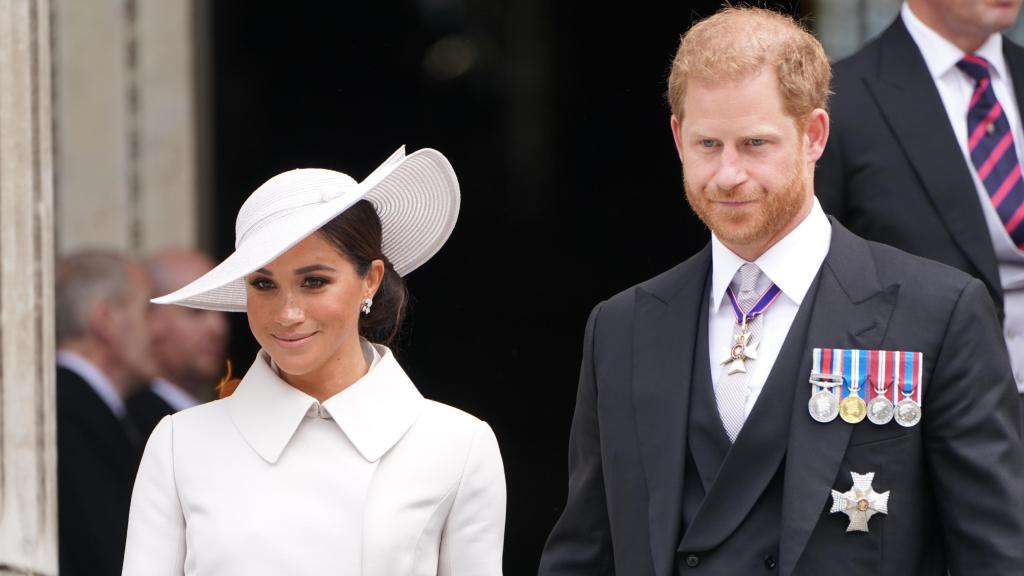 El príncipe Harry y Meghan Markle, en la celebración de Acción de Gracias en 2022.