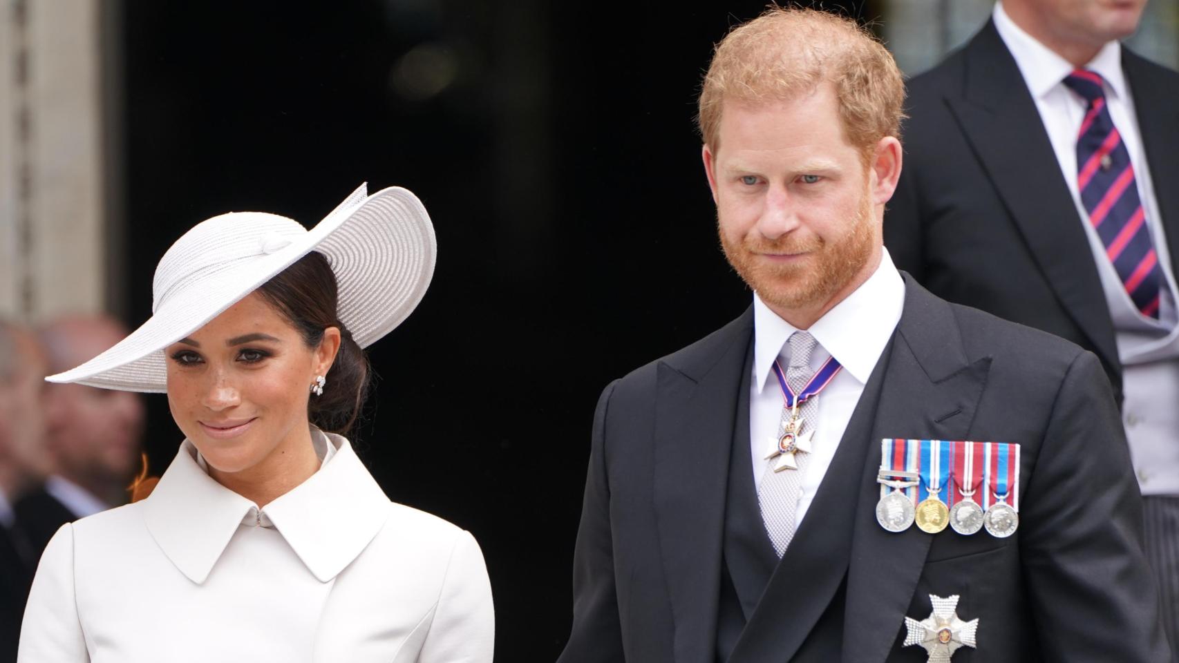 El príncipe Harry y Meghan Markle, en la celebración de Acción de Gracias en 2022.