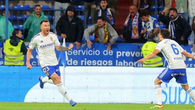 Acuerdo entre el Real Zaragoza y el Huesca: Sergi Enrich vestirá de azulgrana la próxima temporada