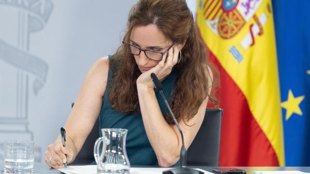 La ministra de Sanidad, Mónica García, en una rueda de prensa el pasado 30 de julio.