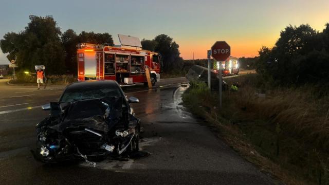 Estado en el que quedó uno de los vehículos en el accidente en la provincia de Zamora