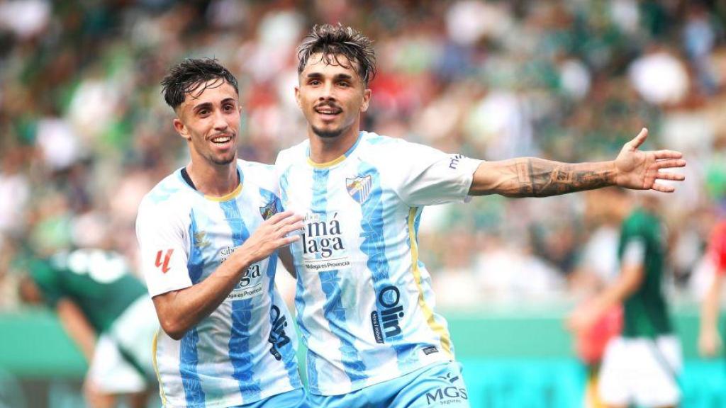 El Málaga CF empata a dos en Ferrol en su regreso a Segunda