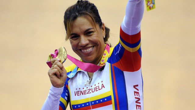 La ciclista colombiana Daniela Larrea en una competición.