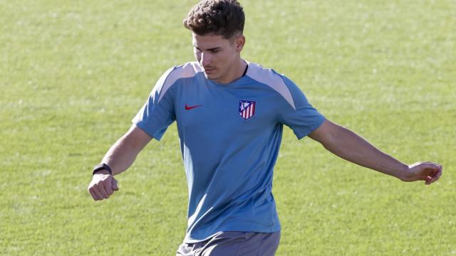 Julián Álvarez, entrenando con el Atlético de Madrid