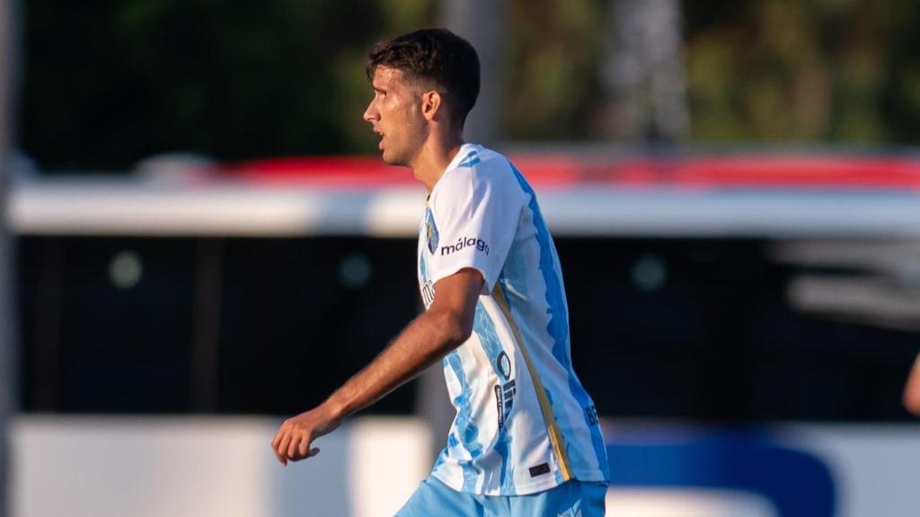 Juanpe durante un partido de pretemporada con el Málaga CF