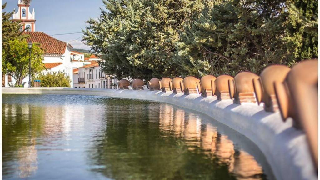 Las aguas de esta antigua alberca se utilizaban para regar los huertos de la zona.