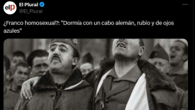 Captura de pantalla del tuit del periódico 'El Plural' en el que compartió la noticia sobre la presunta homosexualidad de Franco.