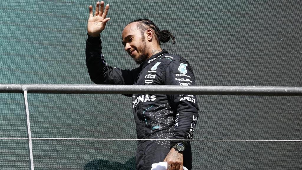 Lewis Hamilton abandona el podio del Gran Premio de Bélgica.