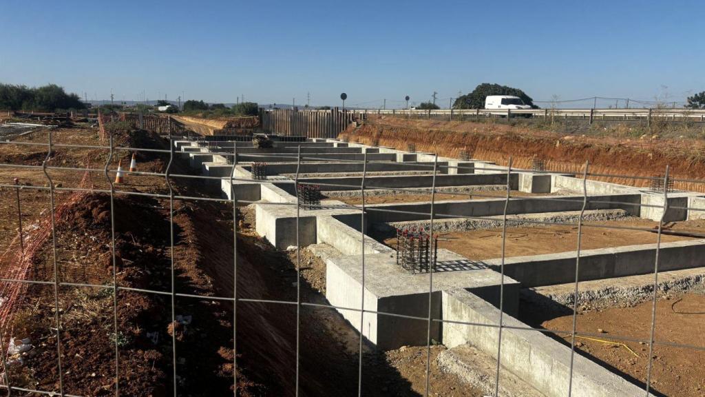 Obras de la línea 3 del Metro de Sevilla en Pino Montano.