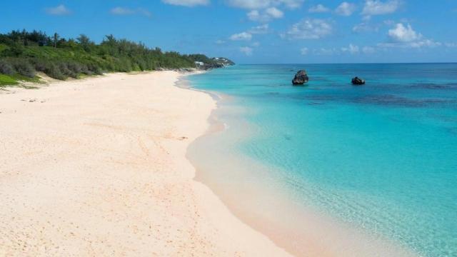 UnaLa Bahía de Horseshoe en las Bermudas.