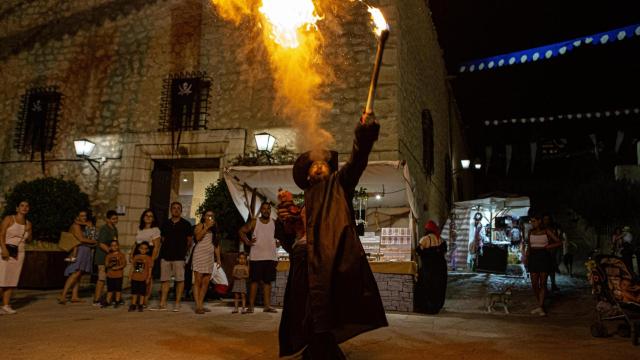 La actuación de un pirata en el castillo de Santa Bárbara.