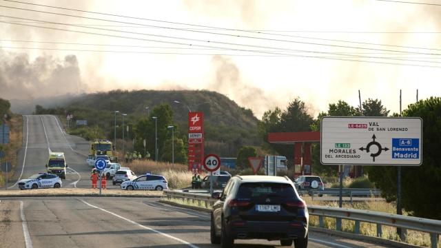 Incendio de nivel 2 en Castrillo de los Polvazares (León)