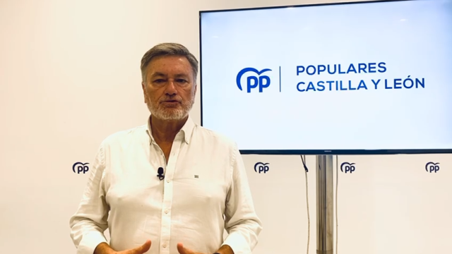 El secretario autonómico del Partido Popular de Castilla y León, Francisco Vázquez, habla del caso de Juan Luis Cepa