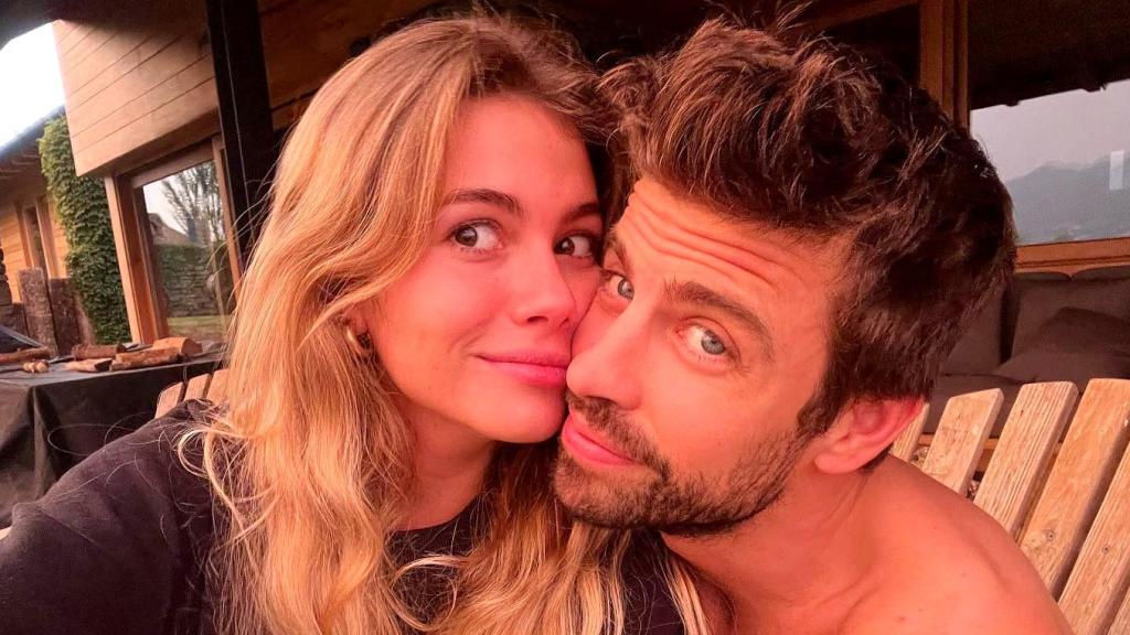 Gerard Piqué y Clara Chía, a imagen de sus redes sociales.