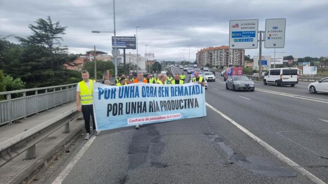 Nueva protesta de mariscadores de O Burgo en A Coruña.