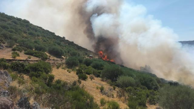 Imagen incendio Villablino (León)