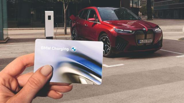 ¿Quieres saber si te interesa un coche eléctrico? Conoce el ecosistema de puntos de carga de BMW y averigua tu ahorro