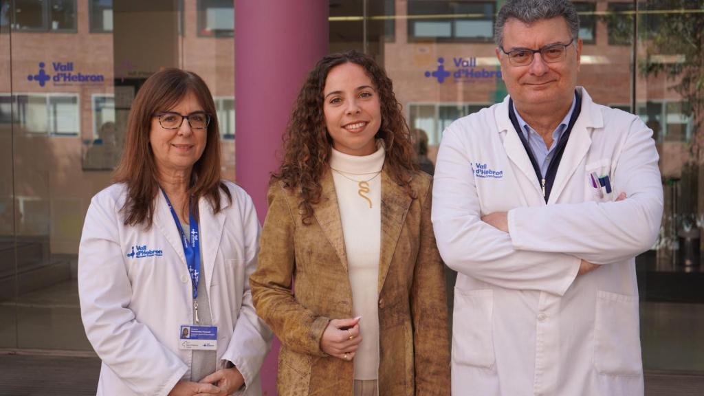 Rafael Simó y Cristina Hernández, cofundadores de D-Sight, junto con la fundadora Carla Maté (en el centro).