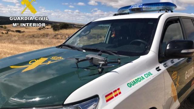 La Guardia Civil localiza con la cámara térmica de un dron a seis agresores