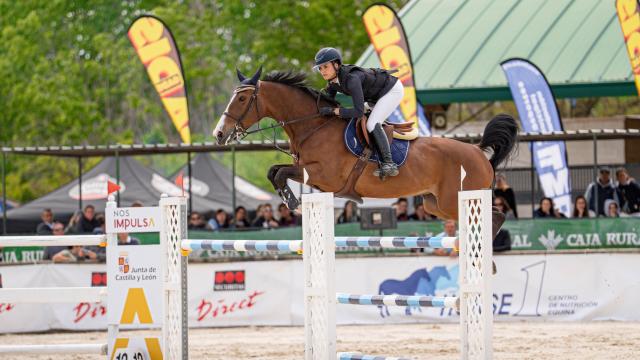 Imagen del quinto Concurso de Saltos de Valladolid, con el patrocinio de Gadis