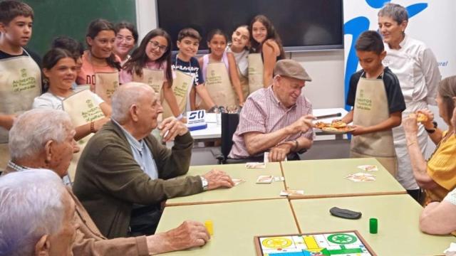 Varios pequeños participan en los talleres de Alimentos de Valladolid