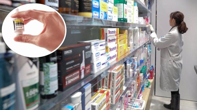 Imagen de archivo de una farmacia y, en el círculo, una dosis del medicamento que sufre falta de suministro en España