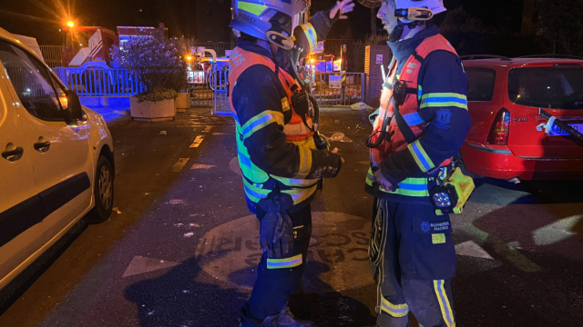 Los bomberos del Ayuntamiento de Madrid en el lugar de los hechos.