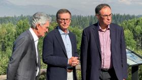 El presidente de la Fed, Jerome Powell; el gobernador del Banco de Inglaterra, Andrew Bailey, y el gobernador del Banco de Canadá, Tiff Macklem, en el simposio de Jackson Hole.