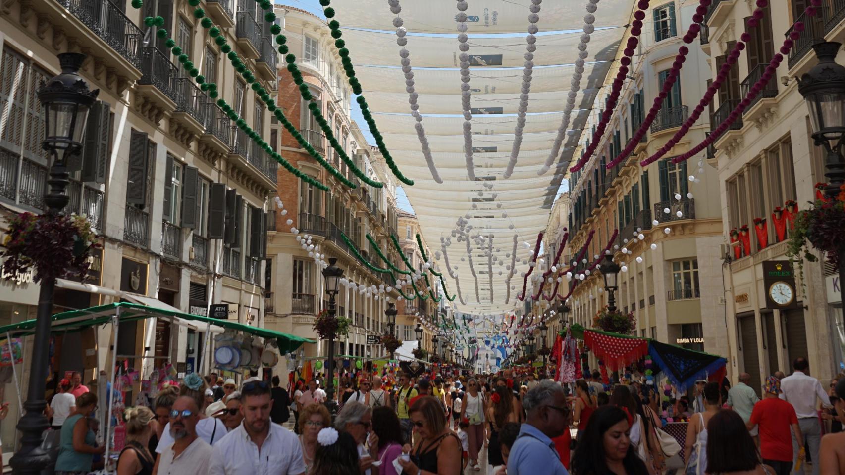 Imágenes | En las entrañas de la Feria del Centro de Málaga