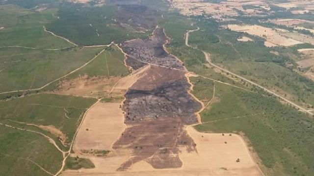 Vista aérea del terreno quemado en Trabazos