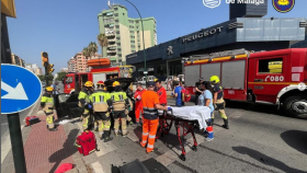 Accidente entre dos vehículos en la Avenida de Velázquez de Málaga.