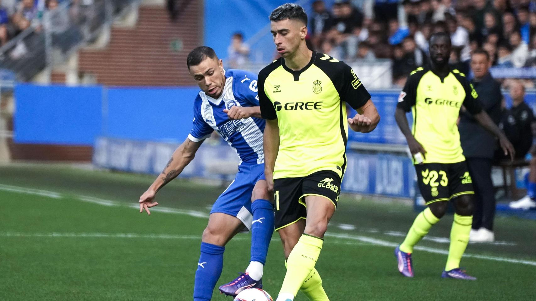 Marc Roca, durante el partido entre Alavés y Betis.