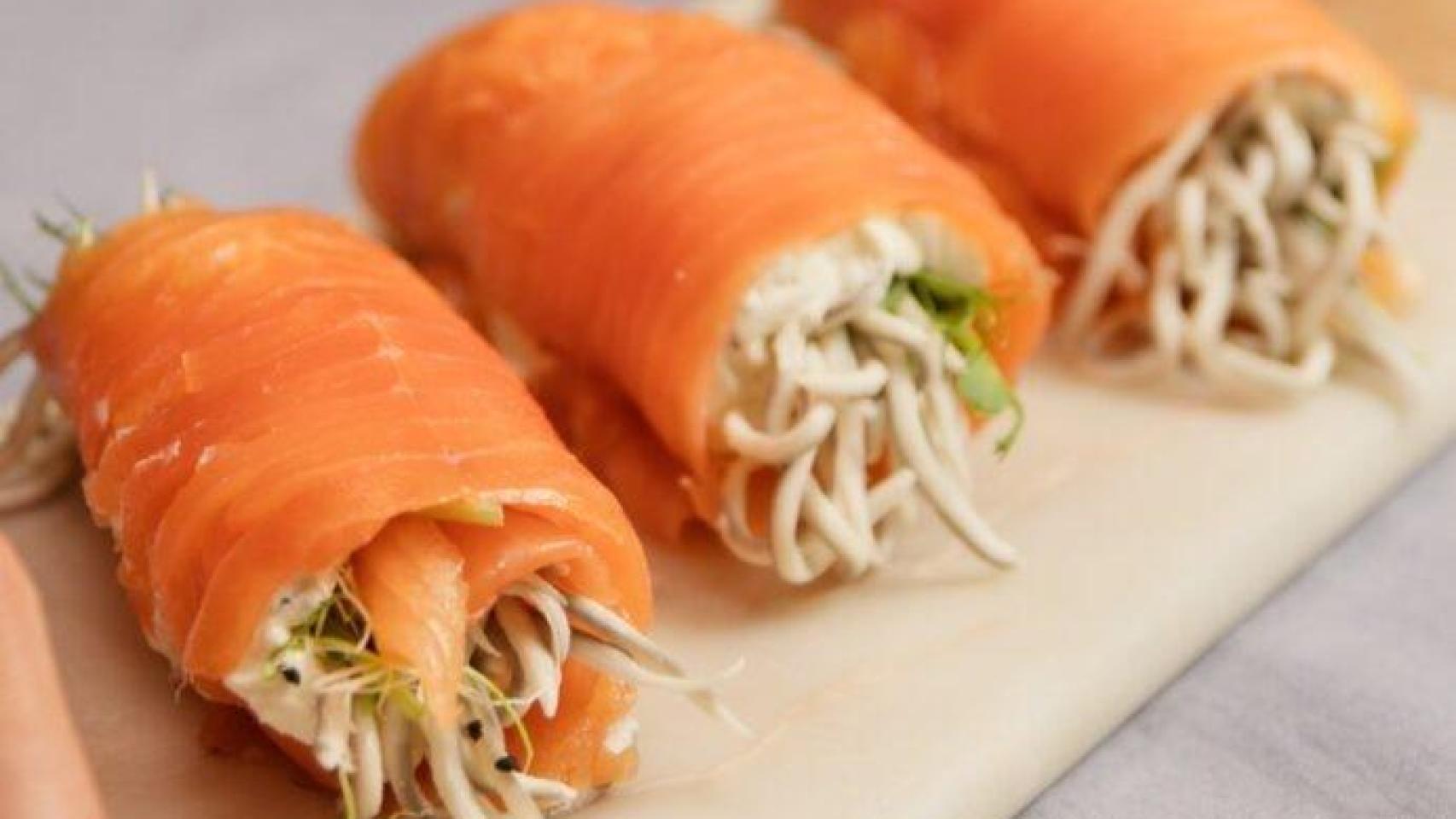 Rollitos de salmón.