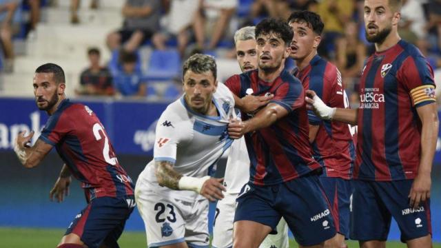 Dos triunfos para creer: el Huesca protagoniza un arranque de ensueño