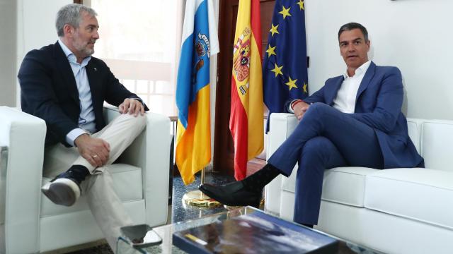 Fernando Clavijo, presidente de Canarias, y Pedro Sánchez, presidente del Gobierno, en la reunión celebrada en La Palma.