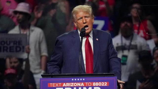 El candidato republicano a la Casa Blanca, Donald Trump, en un mitin en  Glendale (Arizona).