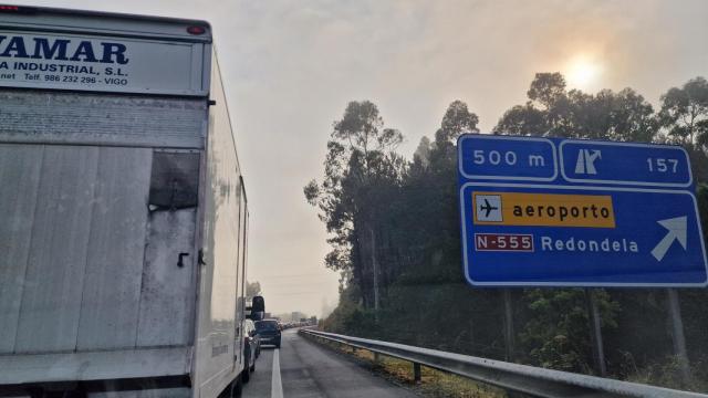 Autopista AP-9 a la altura del Aeropuerto de Vigo