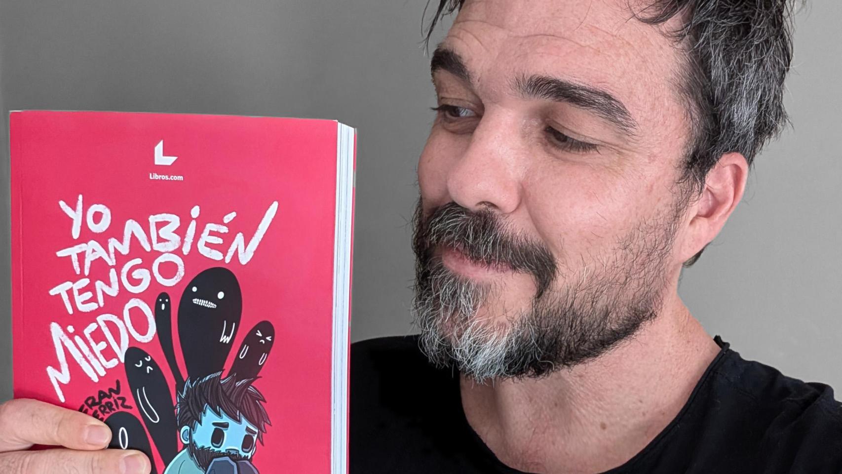 Fran Ferriz con su nuevo libro.