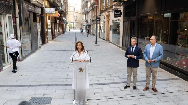 Reabre la calle Jerónimo Blancas tras una reforma de 200.000 euros y Zaragoza sigue en plena renovación