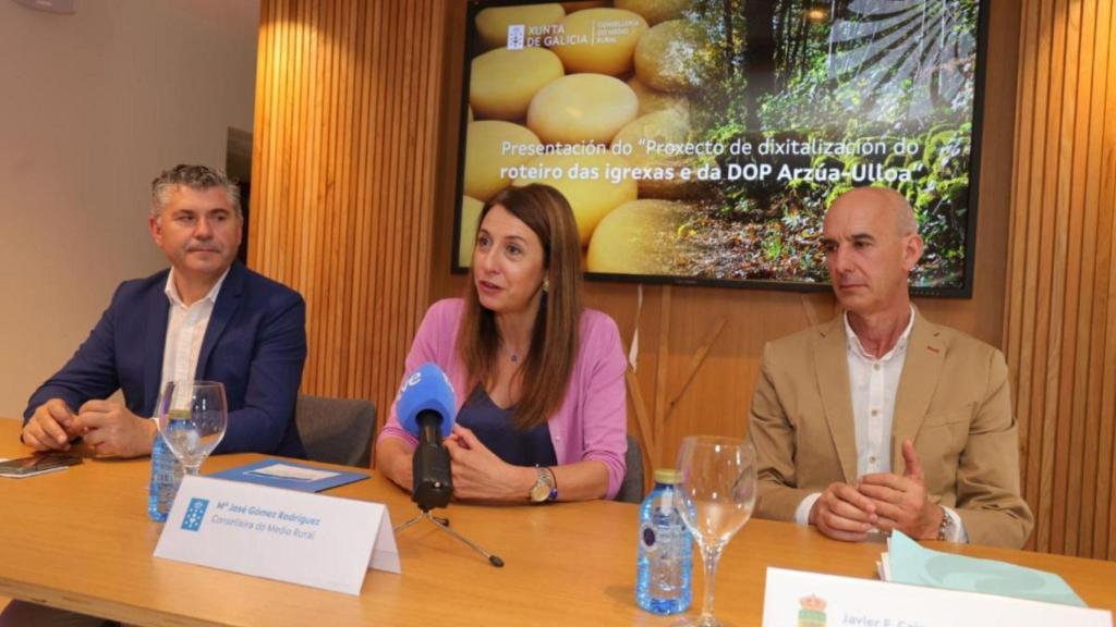 La conselleira de Medio Rural, en la presentación de la ruta de las iglesias y de la DOP Arzúa-Ulloa.