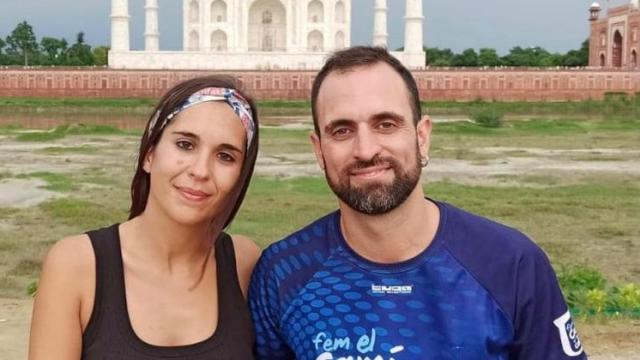 Merce Molass y Eric Soler,  los catalanes que viajaron hacer turismo a Nepal.