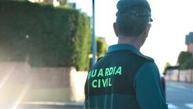 Un agente de la Guardia Civil de Santa Marta