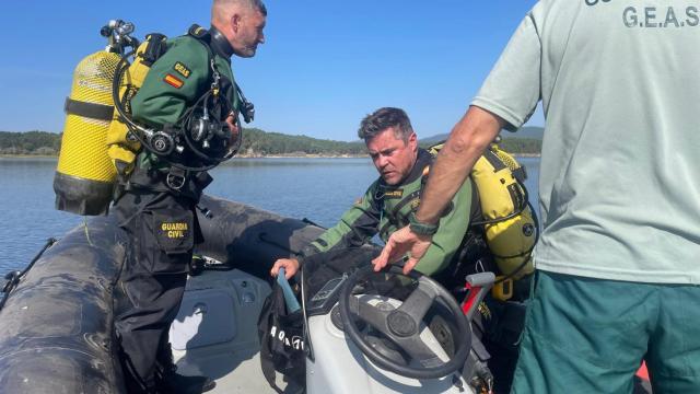 Labores de búsqueda del joven en el embalse de la Cuerda del Pozo